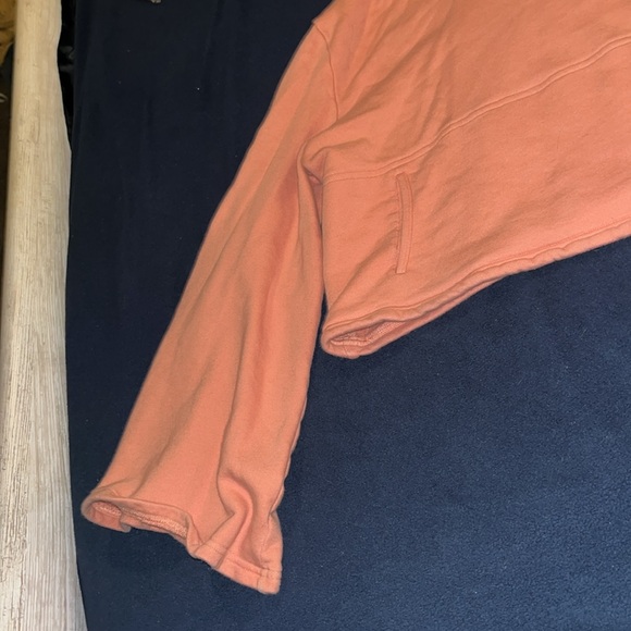 Free People Crop  Loose Fit Turtleneck  Size XS - Picture 3 of 9